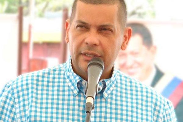 EL gobernador del Zulia, Omar Prieto, considera imperativo intervenir al hospita