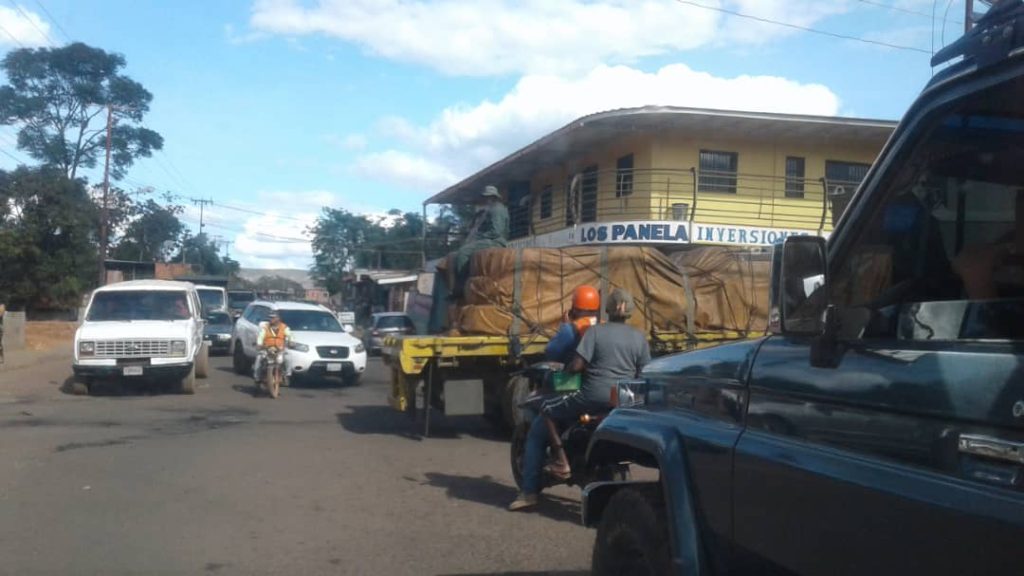 Se reporta el ingreso de equipos militares en Santa Elena de Uairén