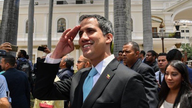 La inhabilitación de Juan Guaidó agita políticamente a Venezuela