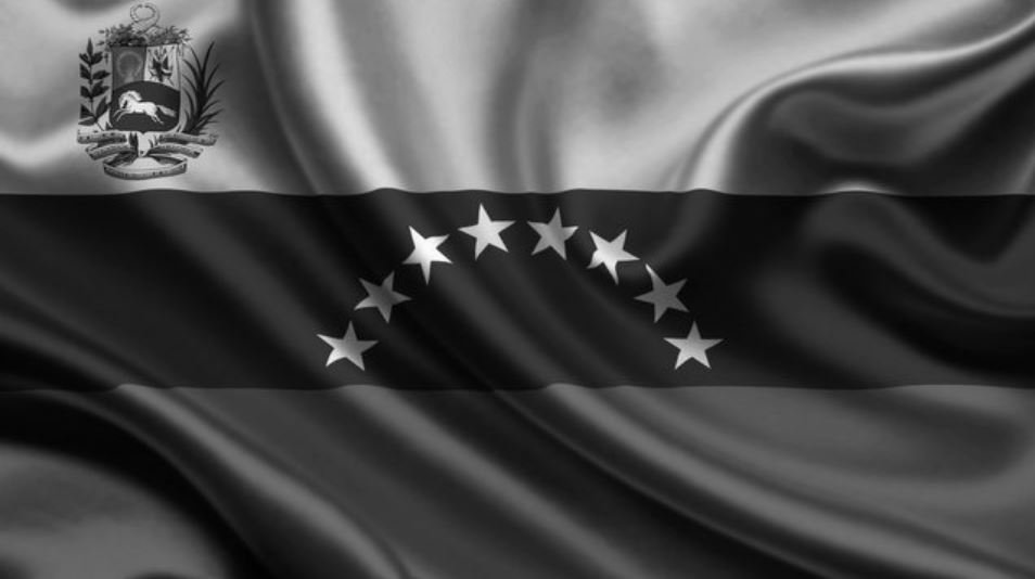 Bandera de venezuela en expresión de Luto