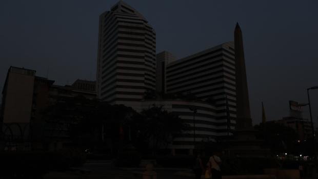 Continúan las fallas en el sistema eléctrico nacional