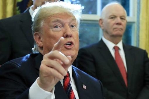 Trump considera un bloqueo a Venezuela