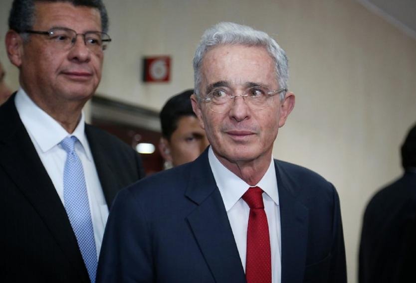 La audiencia de Uribe divide la opinión de los Colombianos
