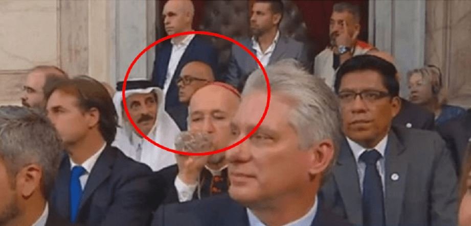 En el fondo se observa a Jorge Rodríguez, en medio de la comitiva invitada a la toma de posesión del nuevo presidente argentino Alberto Fernández,