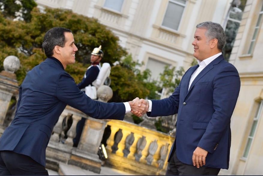 Guaidó fue recibido por Iván Duque