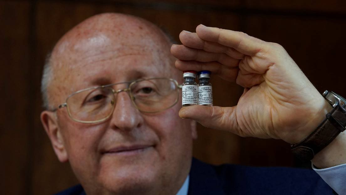 Alexánder Guíntsburg