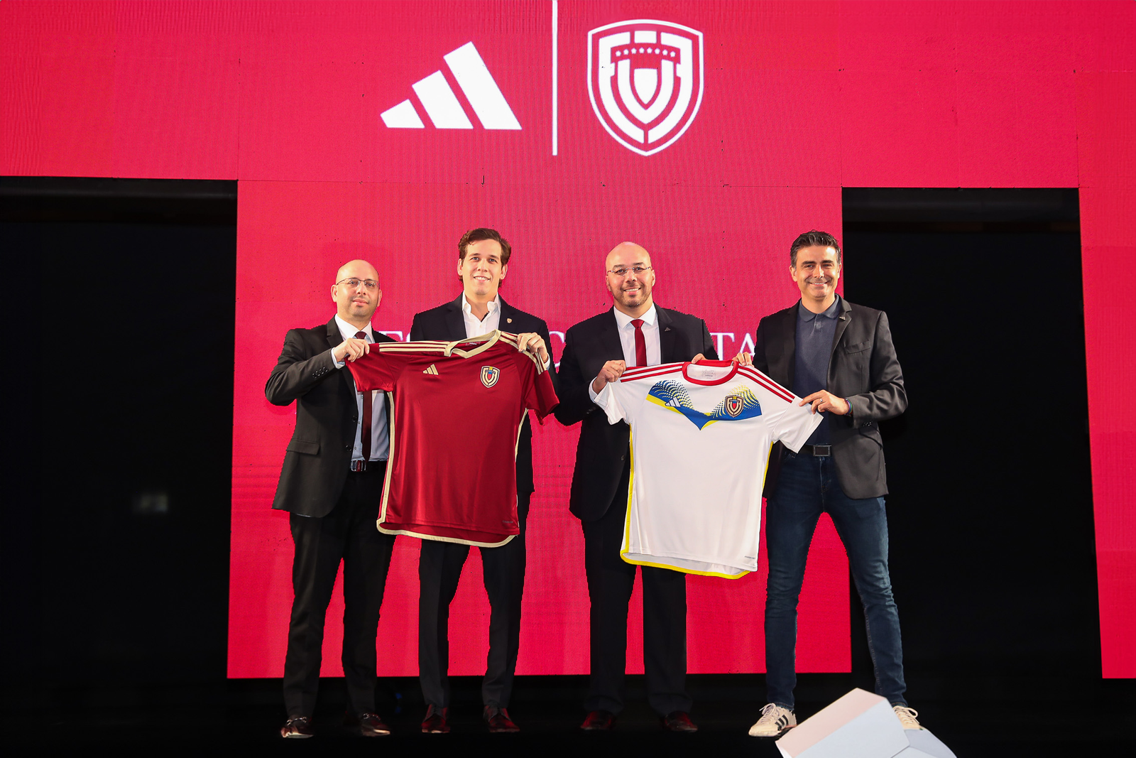 La Vinotinto Estrena su Nuevo Uniforme para el 2024